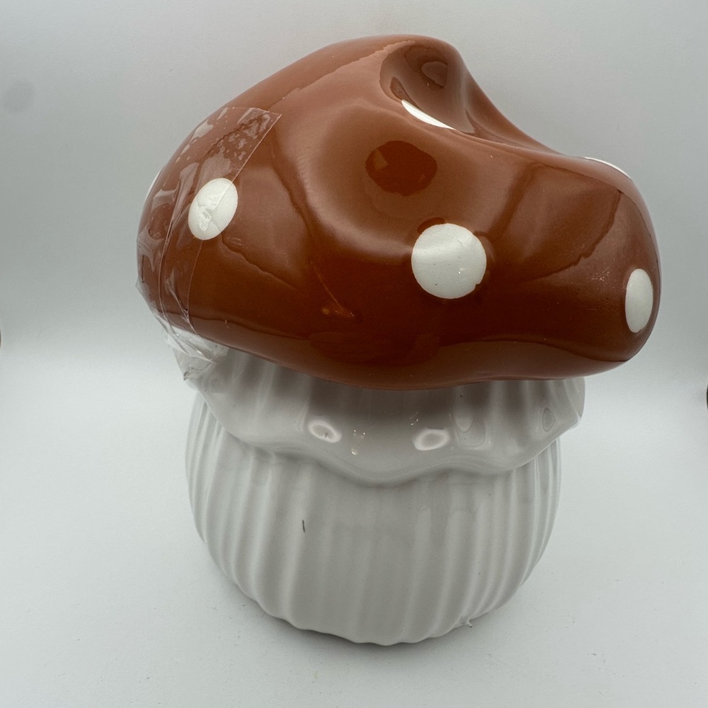 Mushroom House Shaped Ceramic Jar - Picture 6 of 13